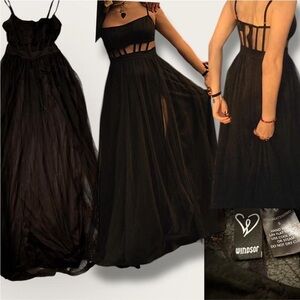 Windsor Elegant Black Backless Dress